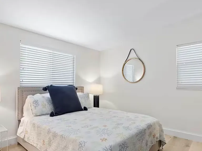 1343 Delmar Ln — Photo 9