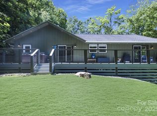 373 Fox Trace Dr, Sylva, NC 28779