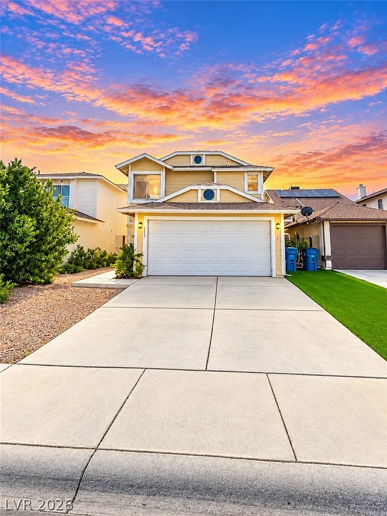 3 bed, 2.5 bath, 1741 sqft, $1,950 — Photo 1