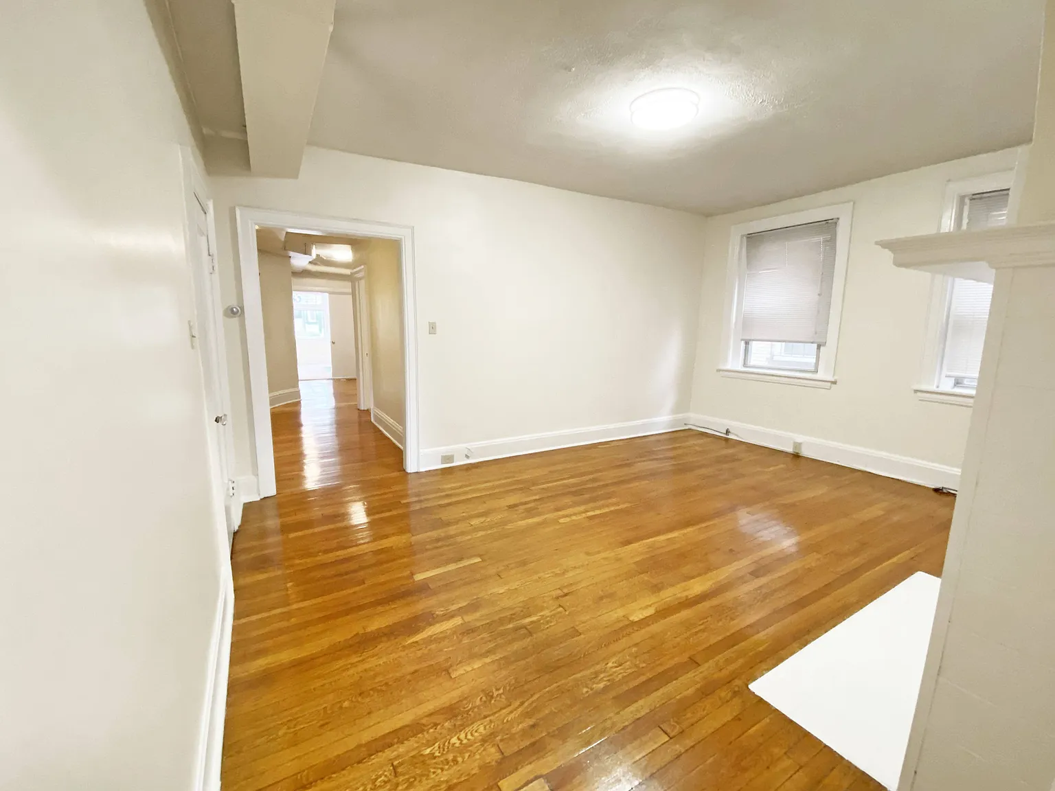 Holden Street Apartments — Photo 2
