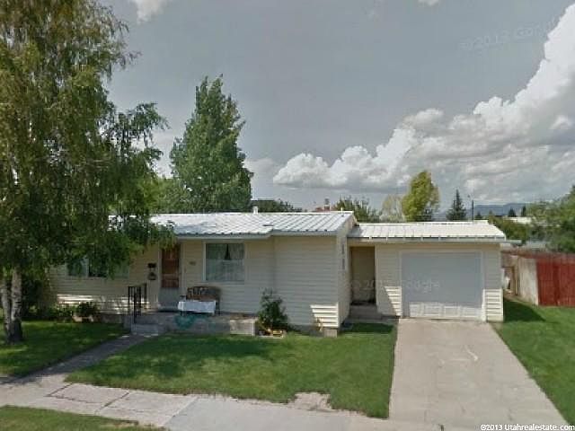 1st image of 418 Crescent Dr