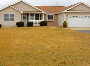 580 West St, Dunfermline, IL 61524