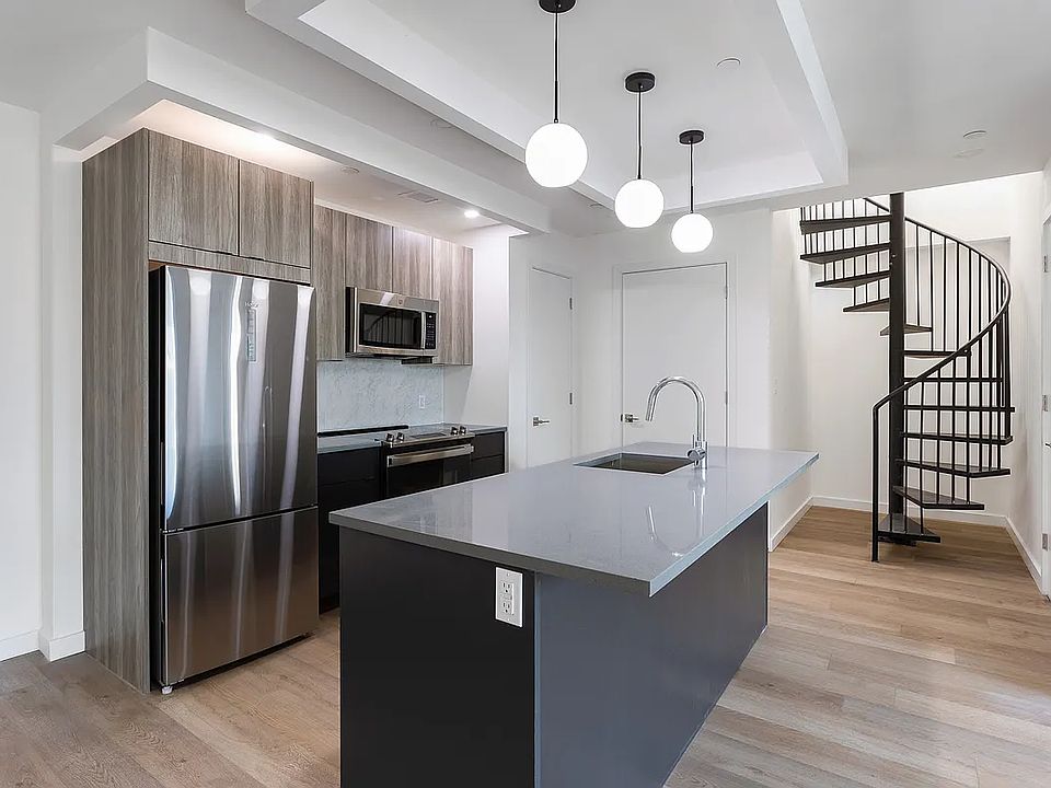 1st image of 1000 Lorimer St #505