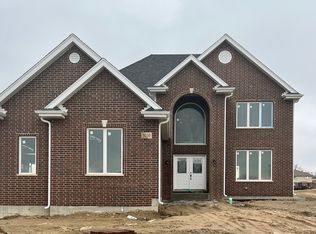 5030 Hawk Ln, Monee, IL 60449