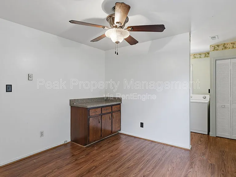 3322 Woodrow Ave — Photo 10