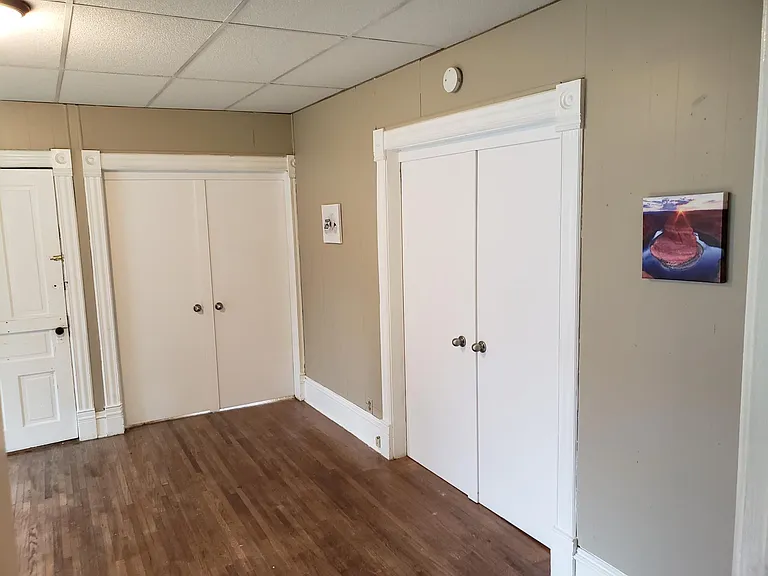 320 Augusta Ave #1 — Photo 8