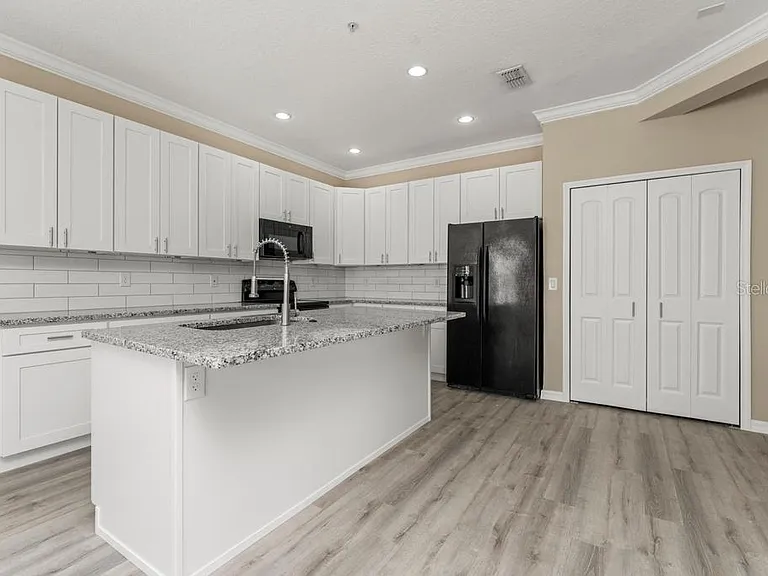 868 Stonechase Ln — Photo 7