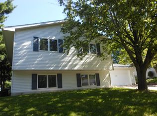1342 Woodpark Rd, Winona, MN 55987