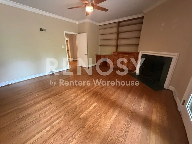 1020 Anderson St — Photo 26