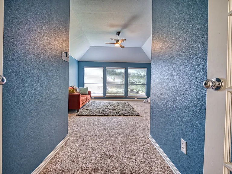 5513 Amber Way — Photo 28