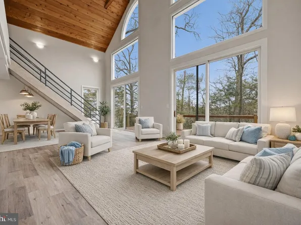 1717 Porters Hill Rd, Annapolis, MD 21401