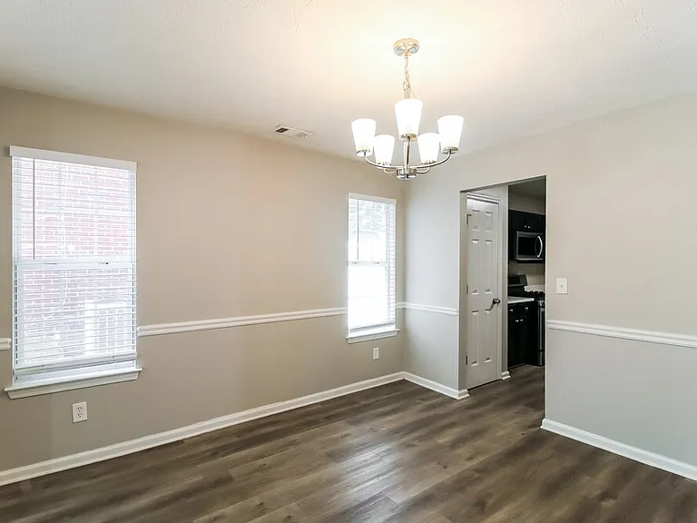 2530 Walter Way — Photo 6