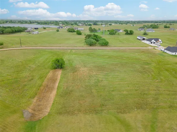 625 Angus Trl, Angleton, TX 77515