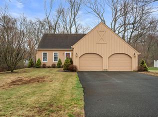 135 Butternut Ln, Southington, CT 06489