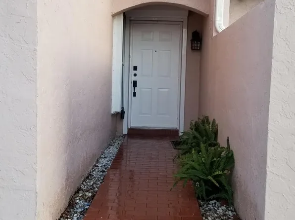 12837 SW 65th Ter, Miami, FL 33183