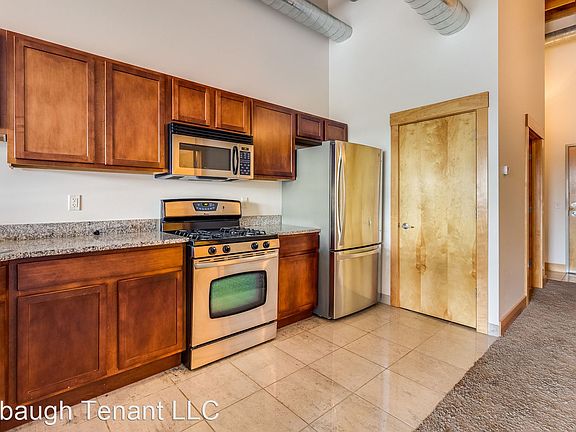 3rd image of 401 S Washington Sq #404