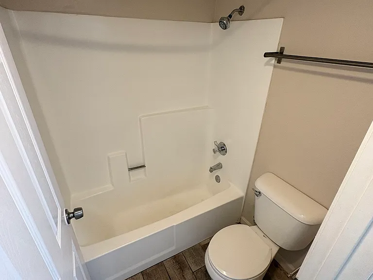 740 W Elm St #243 — Photo 20