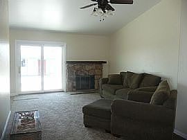 2nd image of 2865 Belmont Ave