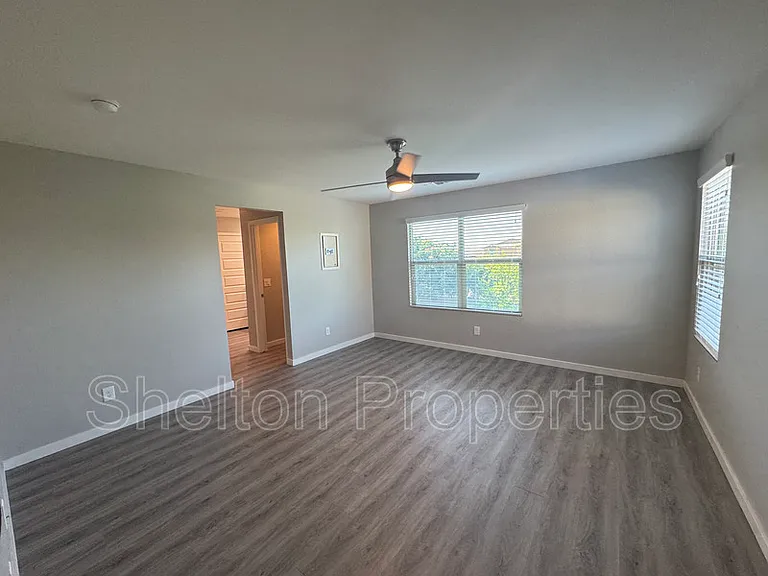 18787 W Yucatan Dr — Photo 19