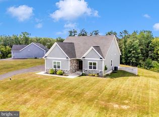 115 Magenta Ln, Martinsburg, WV 25405