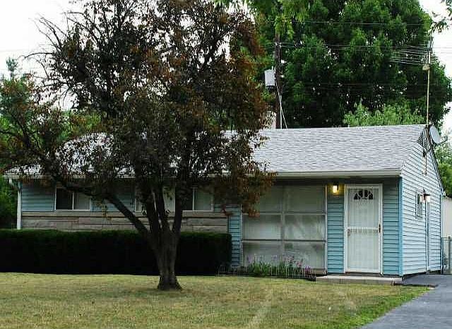 Quaint rambler with 3 bedrooms and 1.5 bath!