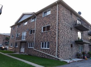 5848 W 76th St #203, Burbank, IL 60459