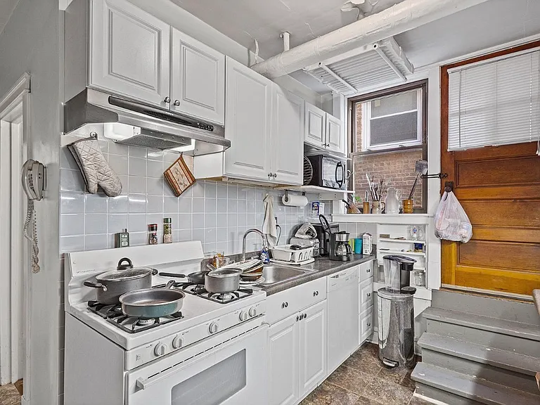 6835 N Wolcott Ave #G — Photo 7
