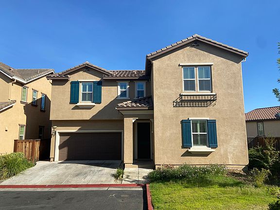 2nd image of 909 Willow Bridge Dr