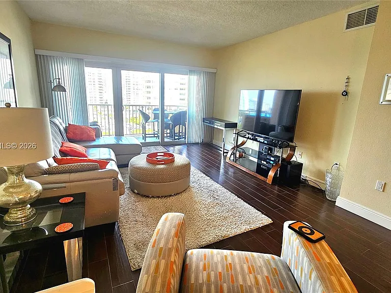 1980 S Ocean Dr #7M — Photo 11