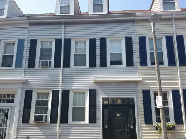10 Essex St, Charlestown, MA 02129