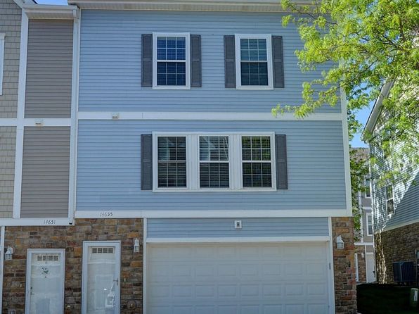 14655 Ames Ct, Omaha, NE 68116