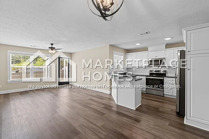 120 Downsbury Rd — Photo 10