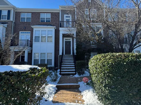 9204 Wooden Rd, Raleigh, NC 27617