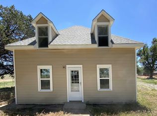 511 E 10th Ave, Fowler, KS 67844