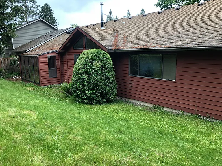 2250 Dorchester Dr S — Photo 8