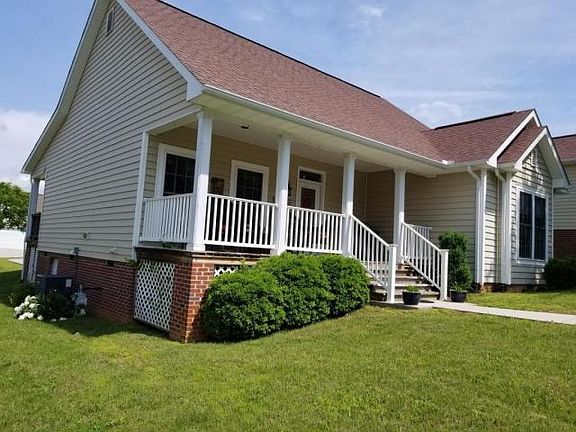 2nd image of 106 Jasmine Dr