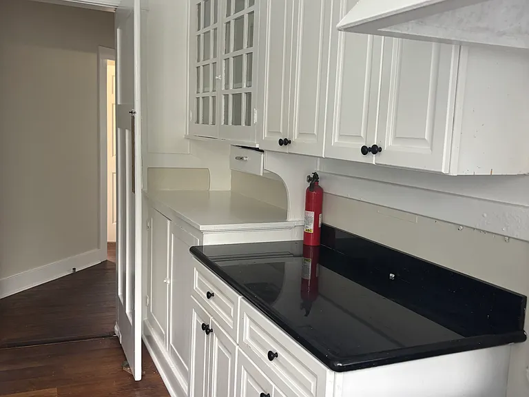 6112 S Claiborne Ave #A — Photo 6
