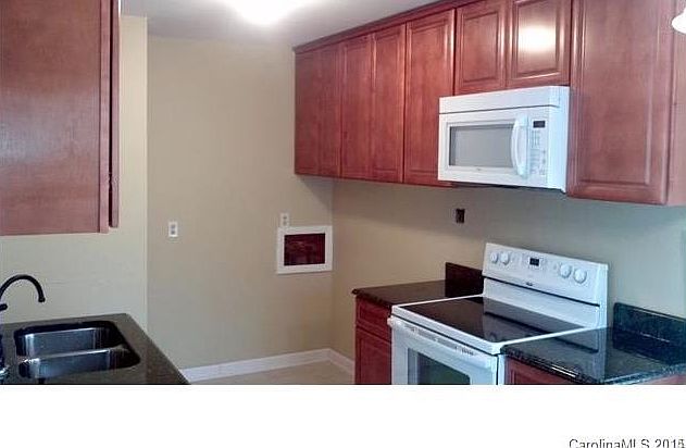 2nd image of 4226 Donnybrook Pl