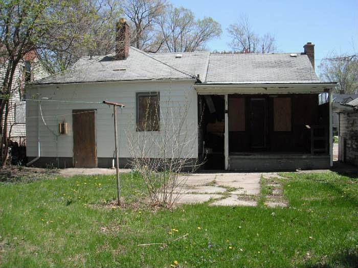 2nd image of 20541 Charleston St