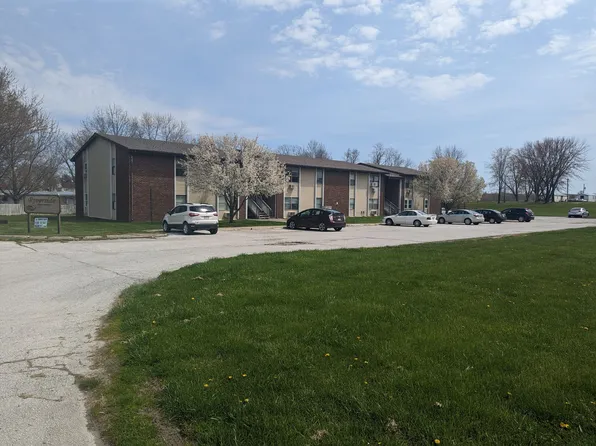 Riverside Apartments, 1108 Randolph St #102, Glasgow, MO 65254