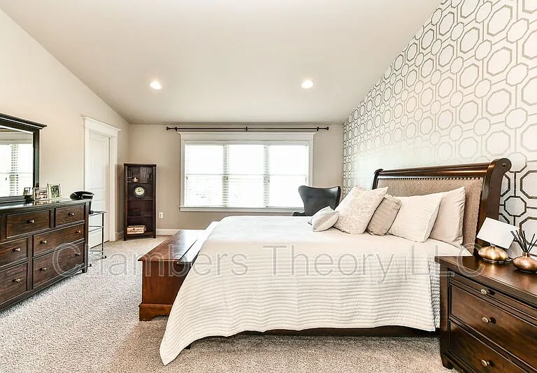 2453 N Jefferson St — Photo 28