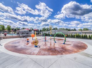 9900 Townsquare Blvd #2Z6FX9, Fenton, MI 48430