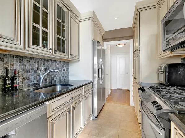 2711 Avenue X image 13 of 22