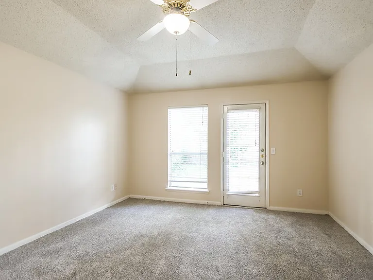 7131 Maple Walk Dr — Photo 9