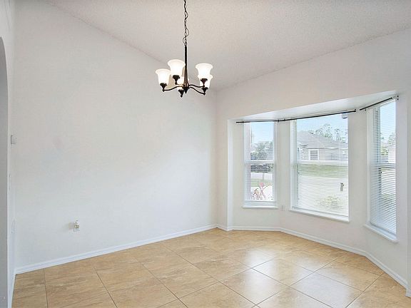 4th image of 243 Charlotta Ave SE