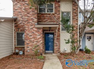 1029 W Harbor Dr, Guntersville, AL 35976