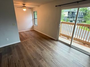 1002 Cherokee St APT D, Collinsville, IL 62234
