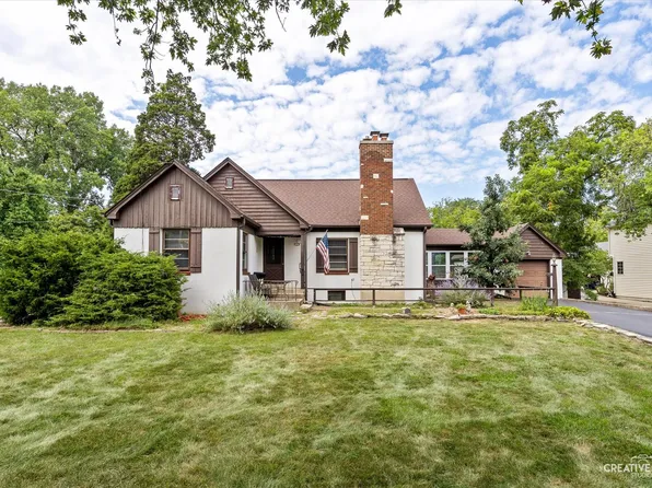 806 Hill Ave, Glen Ellyn, IL 60137