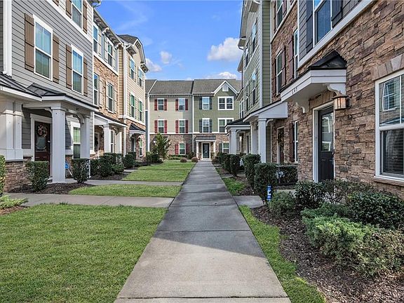 2nd image of 647 Muddy Creek Rd