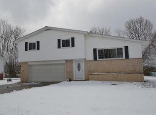 7224 Somerville Dr, Bedford, OH